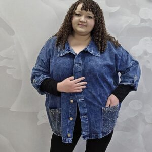 Katana Jeansowa z Cyrkoniami Plus Size – błyszcząca kurtka jeansowa - obrazek 3
