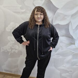 Dres Tolek Plus Size – welurowy komplet w 3 kolorach - obrazek 4