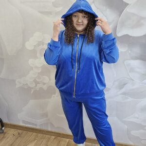 Dres Tolek Plus Size – welurowy komplet w 3 kolorach - obrazek 3